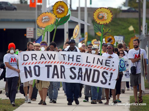 Michigan protest in front of the Marathon Oil Corporation tar sands refinery. PHOTO/DAYMONJHARTLEY.COM