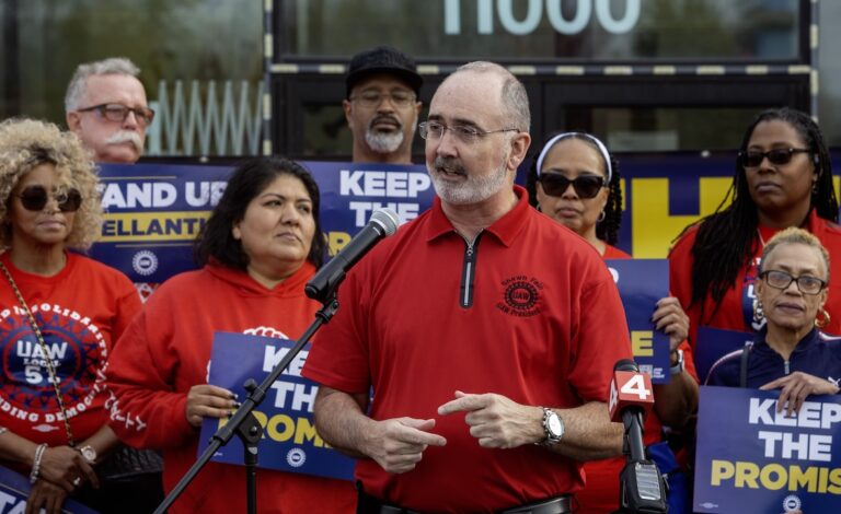 UAW President Denounces Trump Budget as ‘Betrayal’ of Working Class