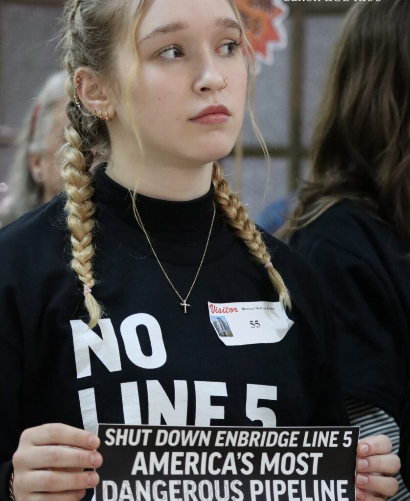 Fight to shut down Enbridge Line 5 pipeline in MI