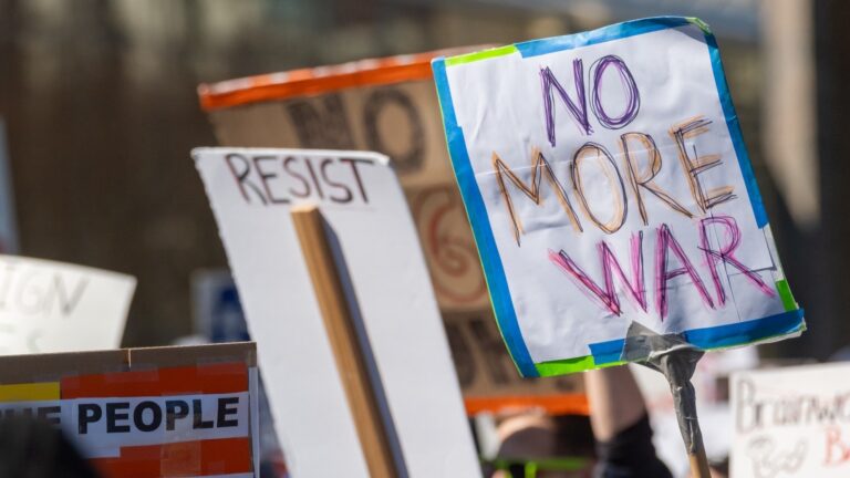 no more war sign for war article